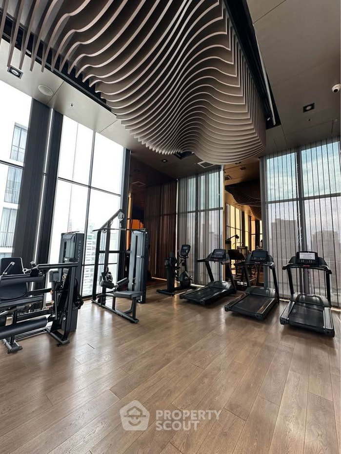 รูป คอนโด 2 ห้องนอน Noble Around Sukhumvit 33 ใกล้ BTS พร้อมพงษ์ (ID 3203370) - รูปที่ 14/15