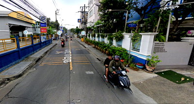 ที่ดิน สถานเอกอัครราชทูตออสเตรเลีย : ขายที่ดินเย็นอากาศ ซอยอมร แปลงสวย ทำเลดี ราคาดีที่สุดบนถนนเส้นนี้