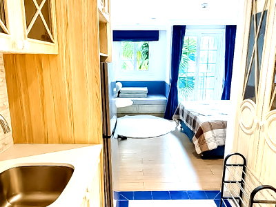 Condos for sale : Studio Condo for Sale Seven Seas Côte dAzur Pool View