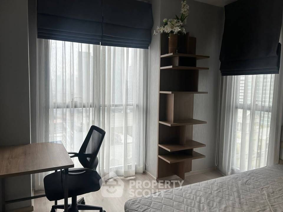 picture 18th-Floor 2-BR At Rhythm Rangnam, 100m To BTS Victory Monument (ID 3203372) - 3/5