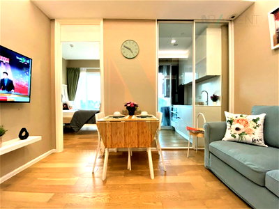 Condos for rent : For rent condo THE SAINT RESIDENCES Building A, Floor 8,1 bed room, Room size 30.00 sqm