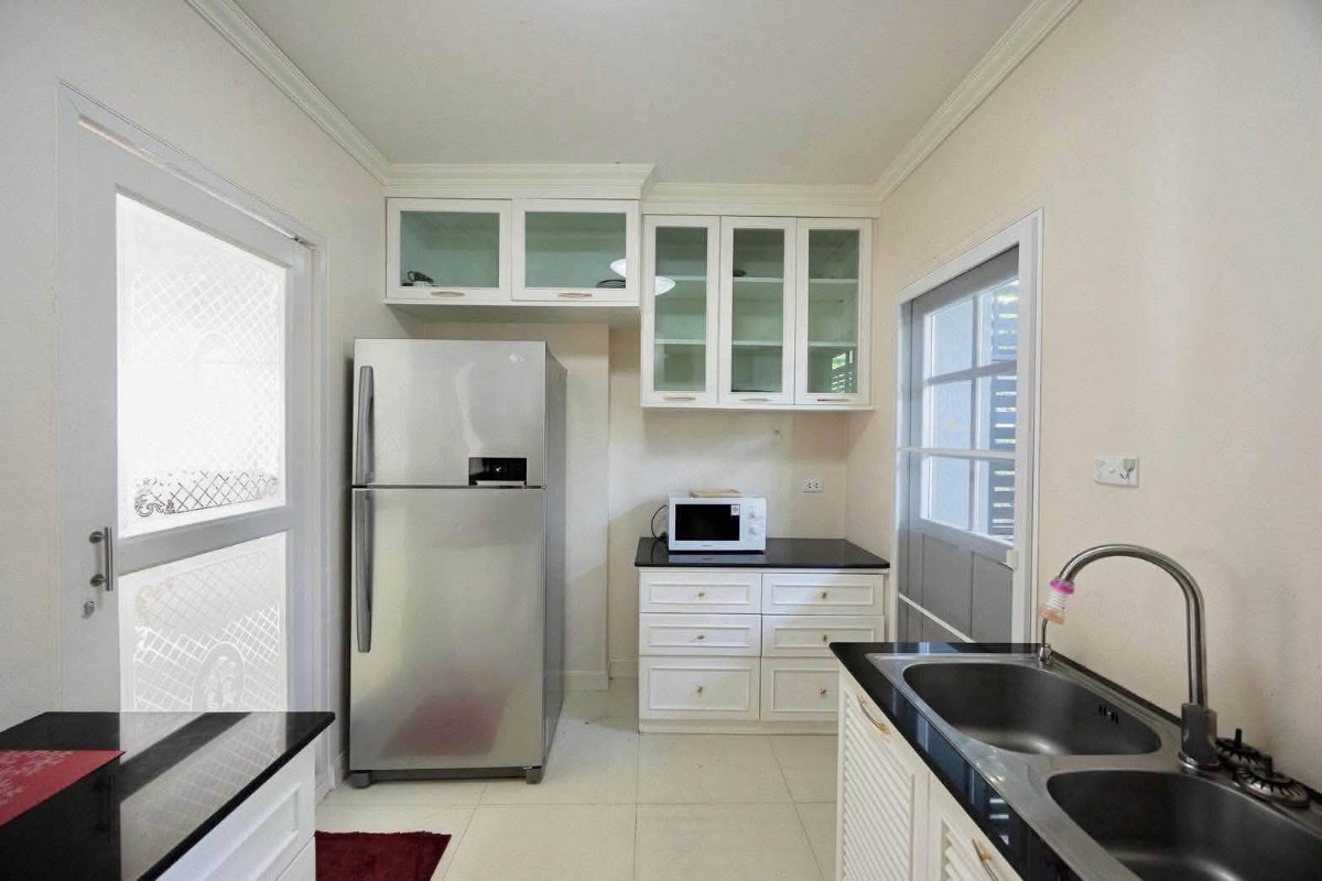 รูป บ้านเช่าในโครงการ4 ห้องนอน 4 ห้องน้ำ พร้อมอยู่ ใกล้โรงเรียนนานาชาติลานนา หางดง-เชียงใหม่ (RA1433) T.0946511456 - รูปที่ 9/19