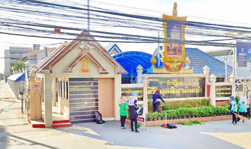 รูป ถนนรามคำแหง118-148 MRT น้อมเกล้า 182ม.ให้เช่าอาคารพาณิชย์ 3 ชั้น นานาชาติฮีทฟิลด์ 562 ม. หัวมุม! ถ.ด้านหน้ากว้าง 10ม. - รูปที่ 7/8