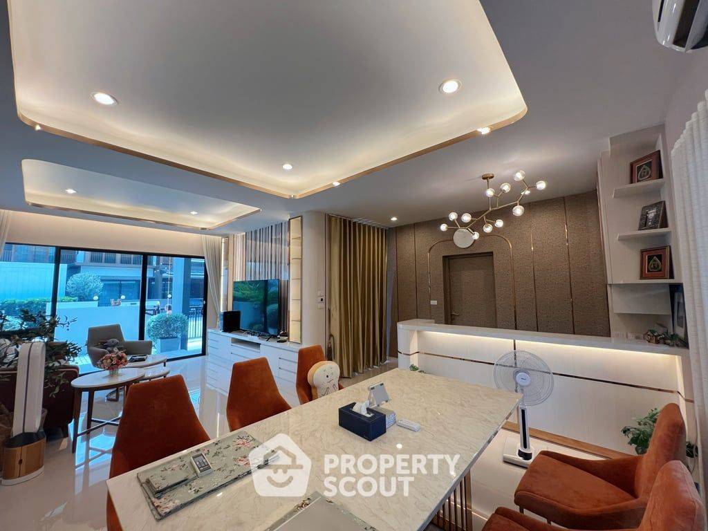 picture Large 4-BR 380 Sqm House At Burasiri Pattanakarn (ID 3014182) - 6/50