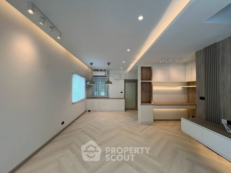 picture 4-BR Townhouse At The Metro Rama 9, Prawet (ID 3199505) - 5/14