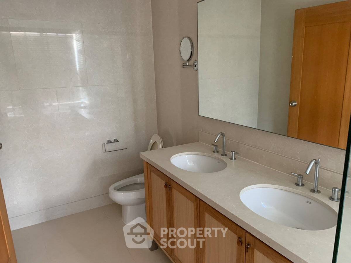 picture 27th-Floor 2-BR 107 Sqm The Emporio Place, BTS Phrom Phong (ID 3202925) - 17/18