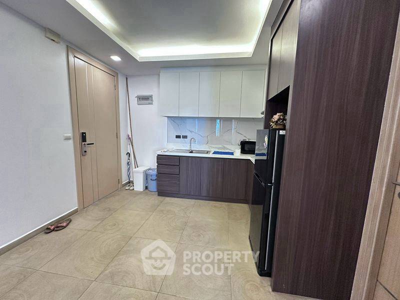 picture 2-BR Condo For Sale At Paradise Ocean View Condominium (ID 3196955) - 7/17