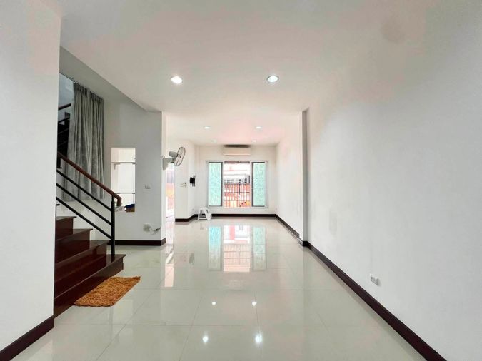 3-bed townhouse for sale, 198 sqm, 22 sq wah, The Eterno Ramkhamhaeng 174