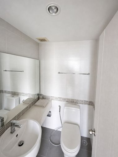 2-bed condo for rent, 56 sqm, Lumpini Place Borom Ratchachonni - Pinklao