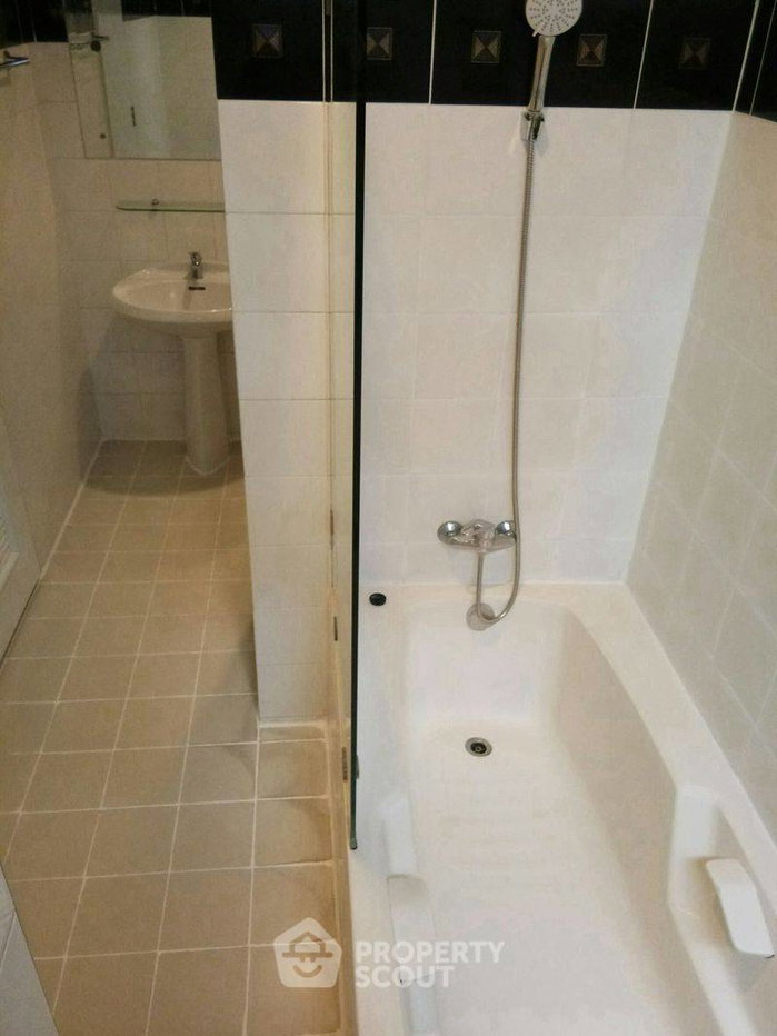 picture 146 Sqm 2-BR High-Floor At The Waterford Park Sukhumvit 53, BTS Thong Lor (ID 512304) - 15/16