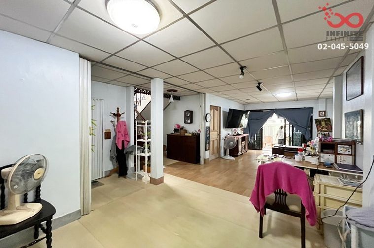 ขายบ้านเดี่ยว 3 ห้องนอน 200 ตร.ม. 40 ตร.ว. เขตพระโขนง