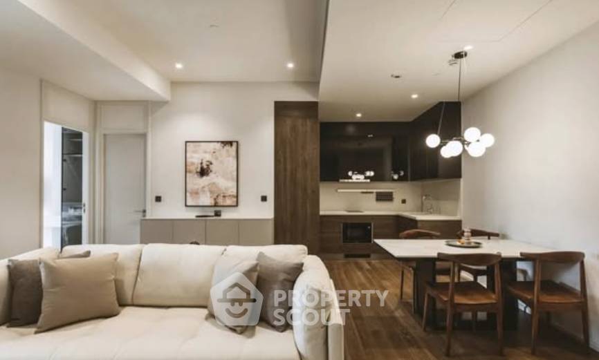 picture 2-BR 78 Square Metres At Muniq Langsuan Near BTS Ratchadamri (ID 3192716) - 1/3