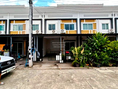 Townhouses for sale : For Sale Townhouse/Townhome  , Lalin Town Lio Bliss 3 Bangna - Sriwarinoi , Sisa Chorakhe Yai , Bang Sao Thong , Samut Prakarn , CX-124754 ✅ Live chat with us ADD LINE @connexproperty ✅
