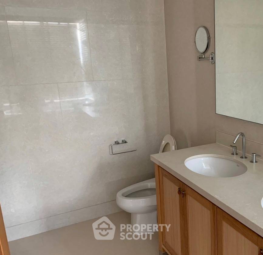 picture 27th-Floor 2-BR The Emporio Place Near BTS Phrom Phong (ID 3201429) - 8/11