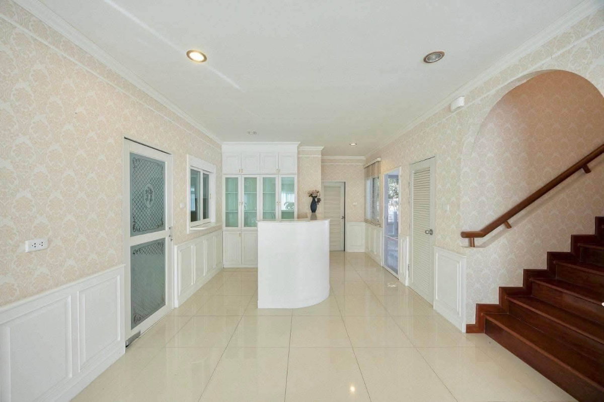รูป บ้านเช่าในโครงการ4 ห้องนอน 4 ห้องน้ำ พร้อมอยู่ ใกล้โรงเรียนนานาชาติลานนา หางดง-เชียงใหม่ (RA1433) T.0946511456 - รูปที่ 7/19