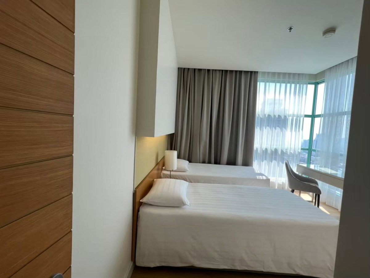 รูป LTH16062 - Luxury Condo for Rent Riverside Bangkok | Chatrium Riverside Bangkok | 200 sq.m. | 3 Beds 3 Baths | ICONSIAM | 125K - รูปที่ 3/7