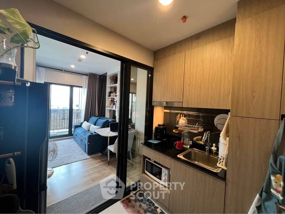 picture High-Floor 2-BR Condo At Niche Mono Charoen Nakorn (ID 3193658) - 2/17