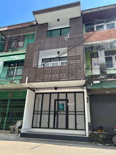 ให้เช่าโฮมออฟฟิศ 4 ห้องนอน 208 ตร.ม. 18 ตร.ว. เขตพระโขนง