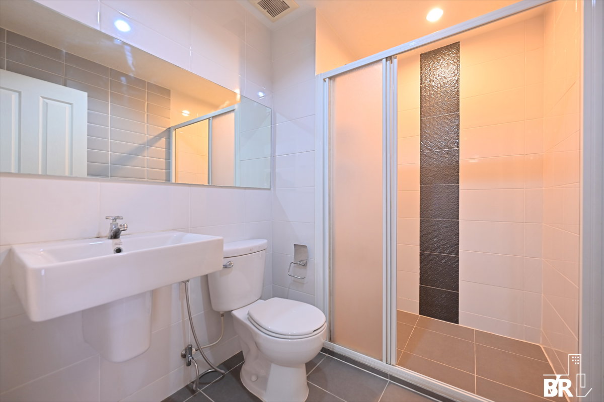 picture Rental Condo 🌃 Aspire Rama 9, 2BR 66 sq.m. 28K ✨ Beautiful Unit, Near MRT Phra Ram 9 - 8/10