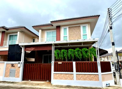 Houses for sale Bang Lamung Chonburi : Beautiful and comfortable house for sale: Detached house in Grand PMC Village7, Nong Prue, Pattaya.
