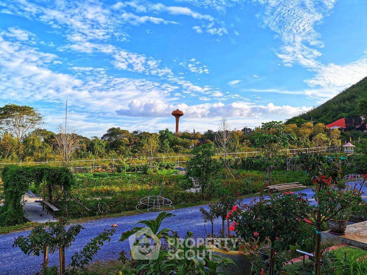 picture Land For Sale In Phlu Ta Luang, Sattahip, Chon Buri (ID 3204612) - 5/8