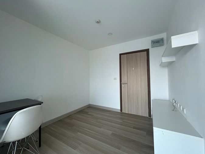 Studio condo for sale, 26.8 sqm, Library Houze Charan 13