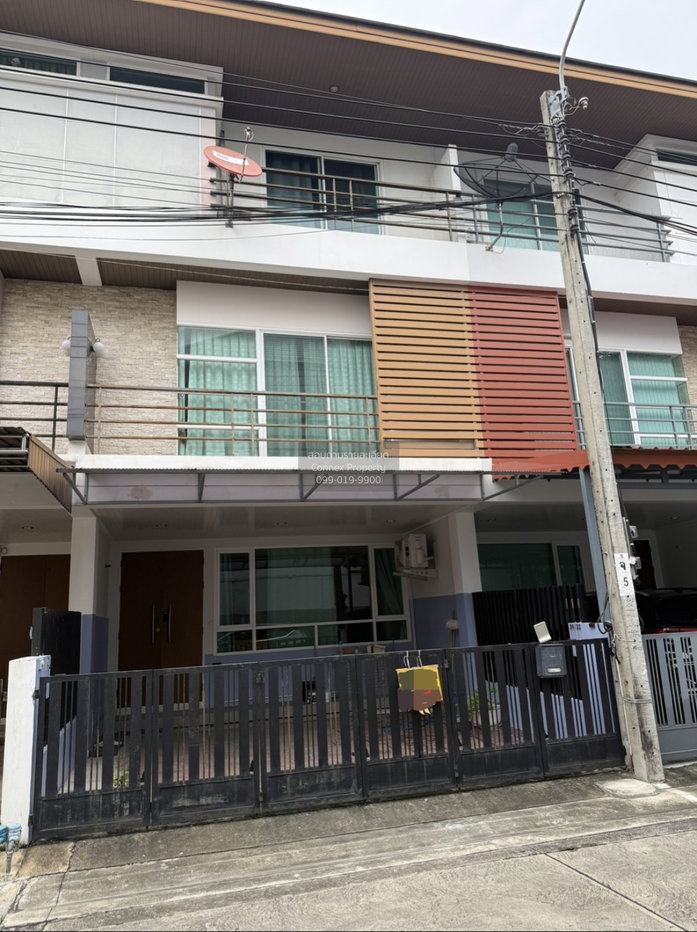รูป ขายทาวน์เฮ้าส์/ทาวน์โฮม พรีเมี่ยม เพลส นวมินทร์ – ลาดพร้าว 101 ชั้นสูง หน้ากว้าง MRT-ลาดพร้าว 101 (สายสีเหลือง) คลองกุ่ม เขต บึงกุ่ม กรุงเทพ CX-169668 ✅ ทักไลน์ @connexproperty ตอบทันที ทีมงานมืออาชีพ ✅ - รูปที่ 1/12
