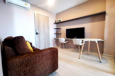 ขายคอนโด : ขายพร้อมผู้เช่า !! KnightsBridge Prime Sathorn, 1 นอน Plus, 1 น้ำ, ชั้นสูง 18+, ห้องหายาก, ตกแต่งสไตล์มินิมอล !! Code C20240200209 แต่งครบ, ราคาพิเศษ!