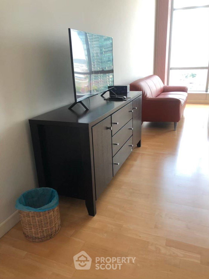 picture Spacious 1-BR 75 Sqm At Baan Sathorn Chaopraya Near BTS Krung Thon Buri (ID 3206813) - 5/19