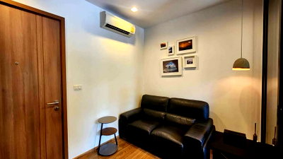 Condos for sale : hasu HAUS highlights built-in kitchen with bar counter for dining, well decorated, fully furnished, 1 bedroom, 1 bathroom.
