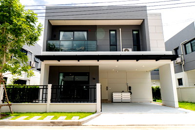 Houses for rent Mega Bangna : House for Rent at Centro Bangna (M6908034) ID Line : @condo79