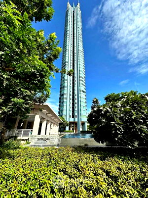 Condos for sale : Pet-Friendly 3-BR Tararin Chaophaya Condominium, 200m To MRT Phra Nang Klao (ID 3205465)
