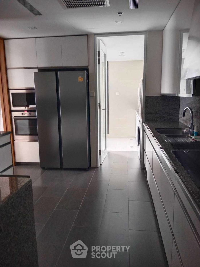 picture 3-BR Condo 227 Sqm At The Met Sathorn, Near BTS Chong Nonsi (ID 3078375) - 5/8