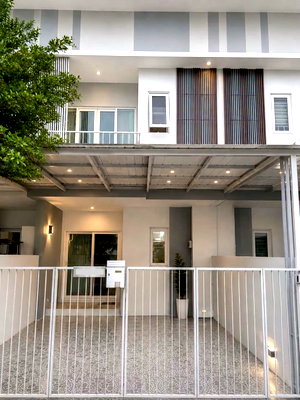 Townhouses for rent Chiang Mai : 🍃 House for RENT! Townhome * Close to Town * near  to Supermarket, Central Chiang mai, International School, Big-C, Fresh Market and etc.