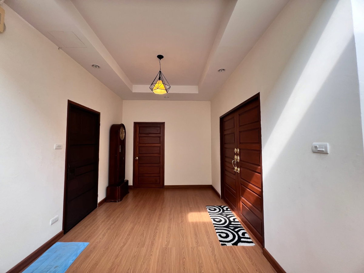 รูป ขายอาคารสำนักงาน 4 ชั้น พร้อมบ้านหรูและสระว่ายน้ำ สุขุมวิท 101 ใกล้ BTS ปุณณวิถี - รูปที่ 32/41