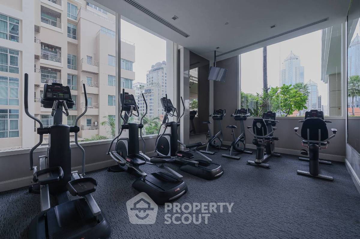 picture Great Value 2-BR Q Langsuan 88 Sqm Near BTS Ratchadamri (ID 3204686) - 31/36