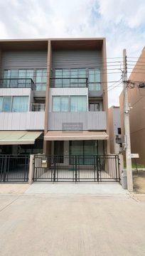 For Rent Townhouse/Townhome , Baan Klang Muang Rama 9-New Krungthep Kreetha , Thap Chang , Saphan Sung , Bangkok , CX-169390 ✅ Live chat with us ADD LINE @connexproperty ✅
