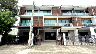 Townhouses for sale Bangkok : For Sale Townhouse/Townhome  , Supalai Essence Ladprao , MRT-Ladprao 101 , Khlong Chan , Bang Kapi , Bangkok , CX-169431 ✅ Live chat with us ADD LINE @connexproperty ✅