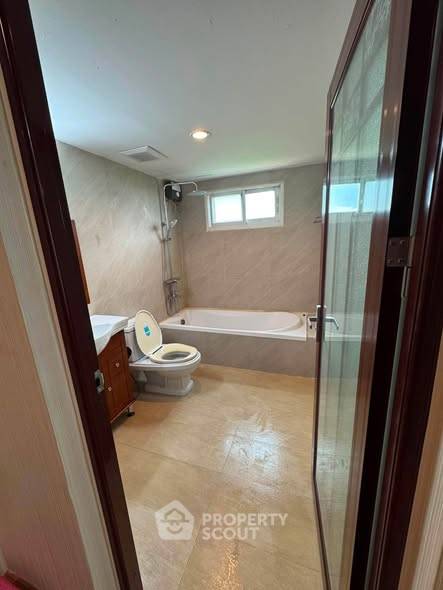 picture 2-BR Condo At Le Celeste Rama 9-Srinakarin Near ARL Hua Mak (ID 3206789) - 5/5