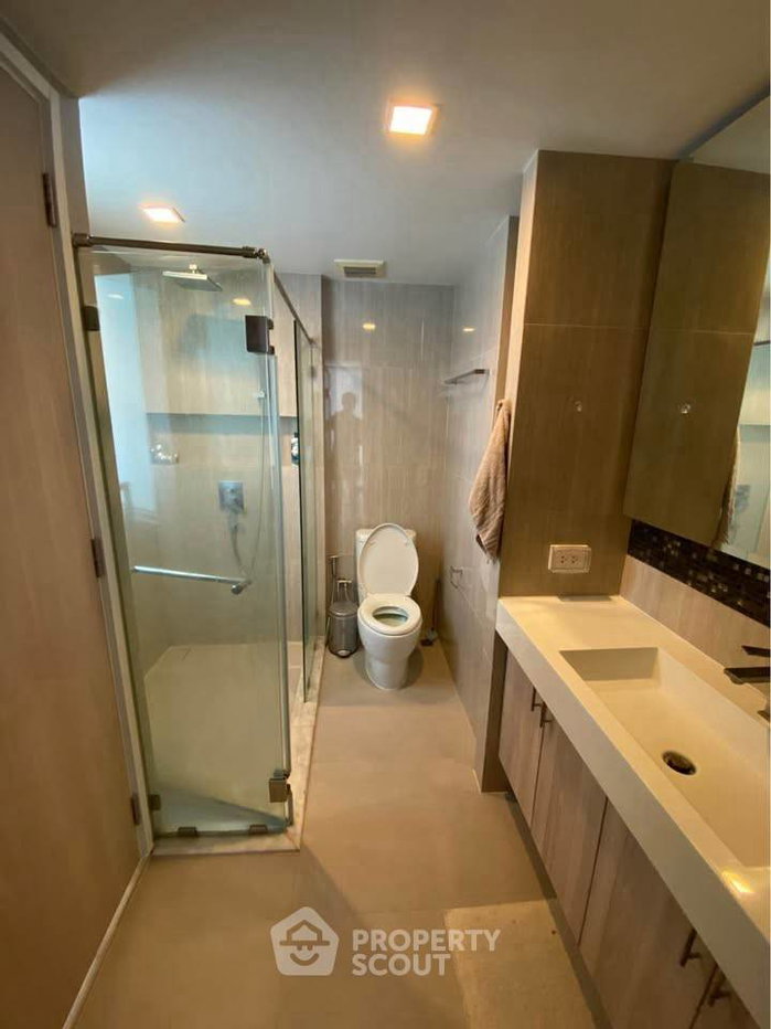 picture 1-BR 44 Sqm Condo At Down Town 49, 8th Floor Near BTS Phrom Phong (ID 3085515) - 10/10