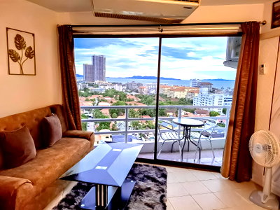 Condos for rent : Sea View Studio Condo for Rent View Talay 2 Jomtien Pattaya