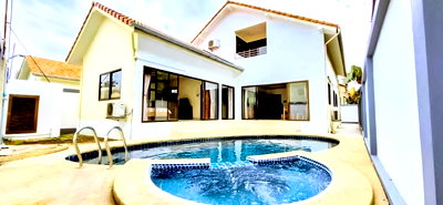 บ้านเดี่ยวให้เช่า : 5 Bedroom Pool Villa for Rent Jomtien Pattaya
