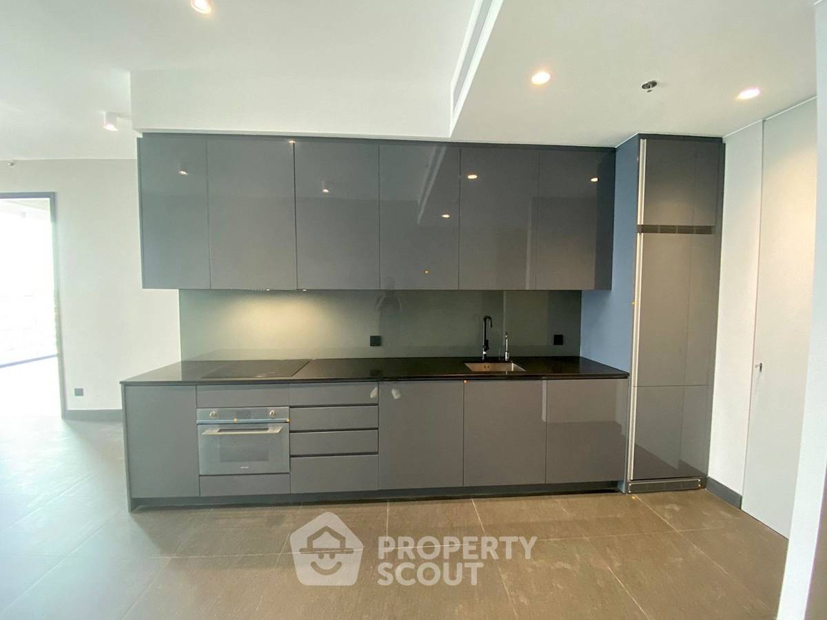 picture 100m To BTS Saint Louis | 2-BR At Tait Sathorn 12 (ID 1939583) - 5/15