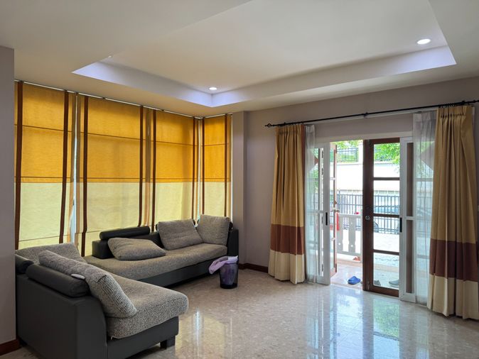 ให้เช่าบ้านเดี่ยว 4 ห้องนอน 220 ตร.ม. 123 ตร.ว. วรารมย์ เพชรเกษม 81