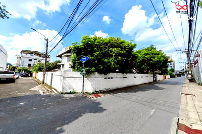 ที่ดิน ยูเนี่ยน มอลล์ : ขายบ้านพร้อมที่ดิน 101 ตร.ว. ซ.สบายใจ รัชดาภิเษก-สุทธิสาร-ลาดพร้าว ใกล้ MRT 