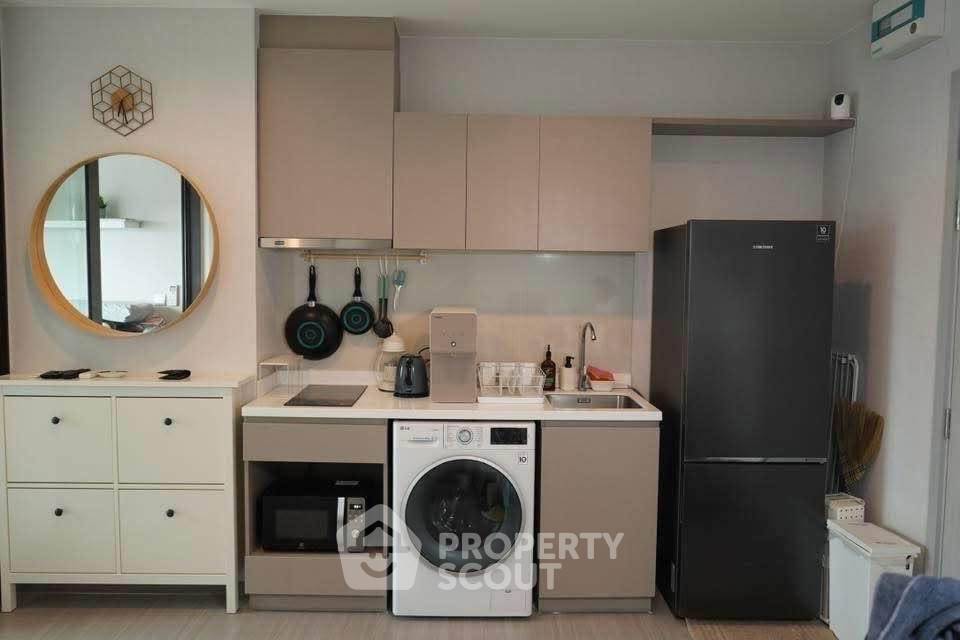 picture 17th-Floor 1-BR Life Sukhumvit 62, 300m To BTS Bang Chak (ID 3206197) - 2/8