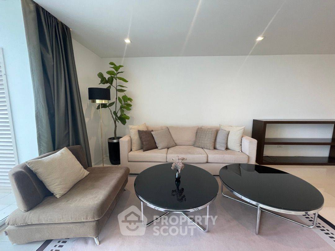 picture High-Floor 3-BR 185 Sqm At Sathorn Prime Residence, BTS Saint Louis (ID 1505920) - 32/35
