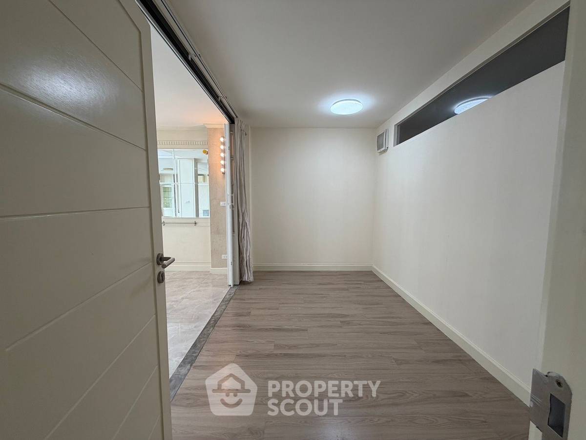 รูป คอนโด 2 ห้องนอน ขนาด 141 ตร.ม. ชั้น 7-8 The Emporio Place ใกล้ BTS พรอม พงษ์ (ID 2455279) - รูปที่ 13/29