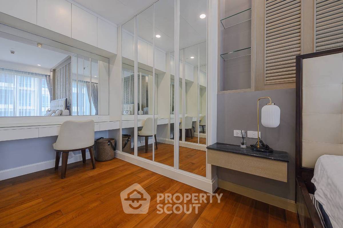picture Great Value 2-BR Q Langsuan 88 Sqm Near BTS Ratchadamri (ID 3204686) - 18/36