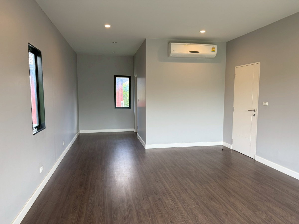 picture 🏡 Like a Brand-New Home Waiting for Its First Owner , Premium view - 6/16